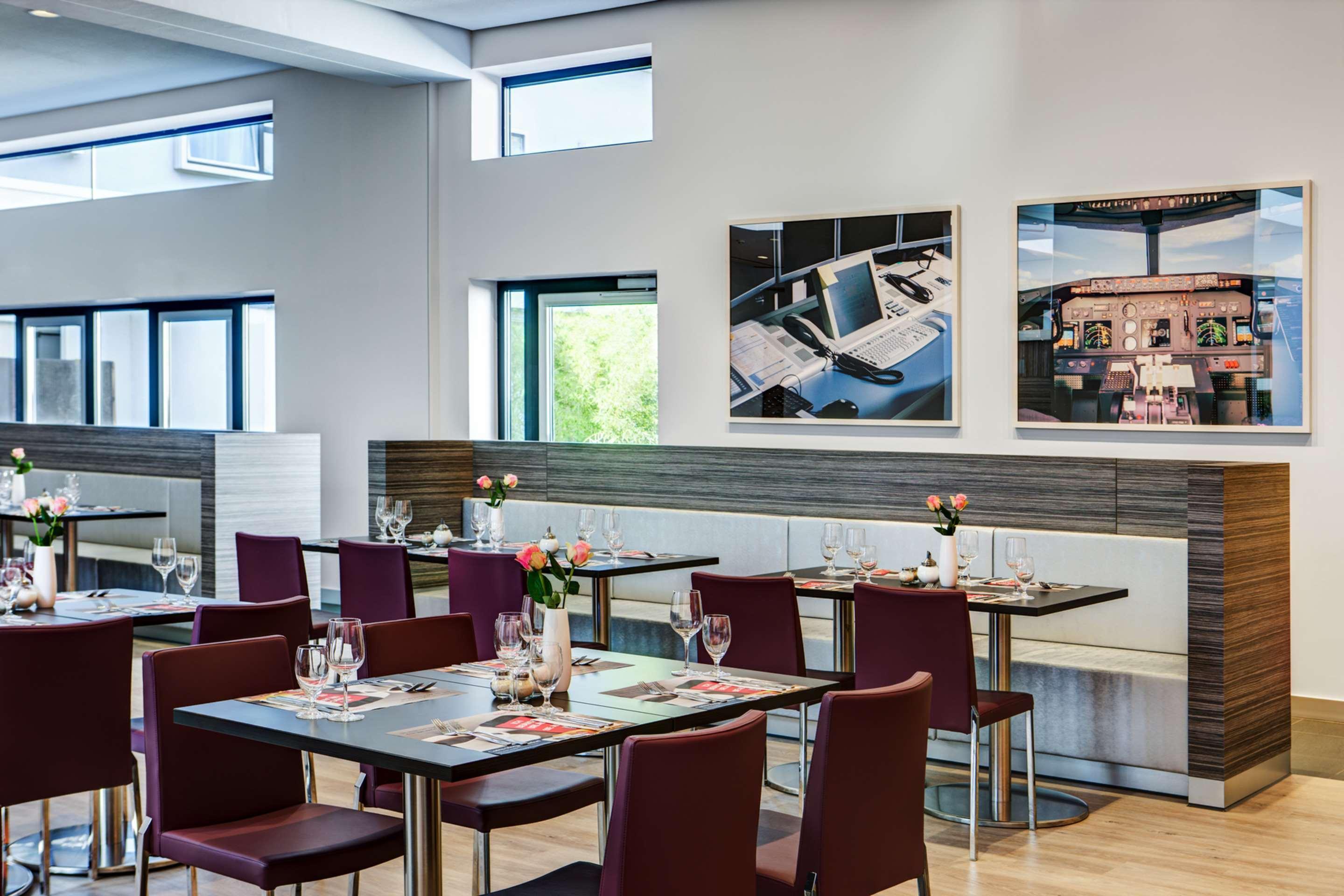 Intercityhotel Frankfurt Airport Франкфурт на Майн Екстериор снимка