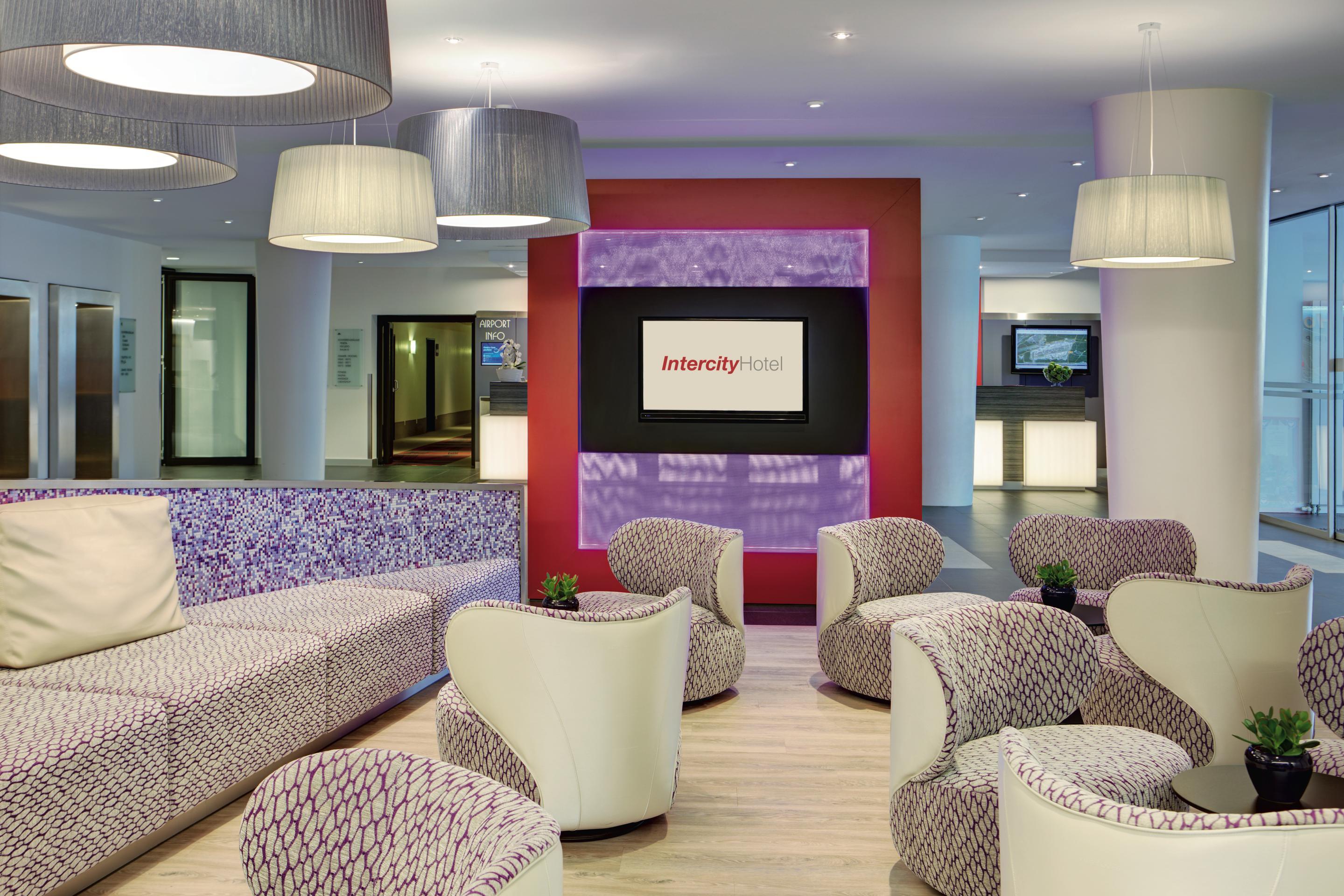 Intercityhotel Frankfurt Airport Франкфурт на Майн Екстериор снимка