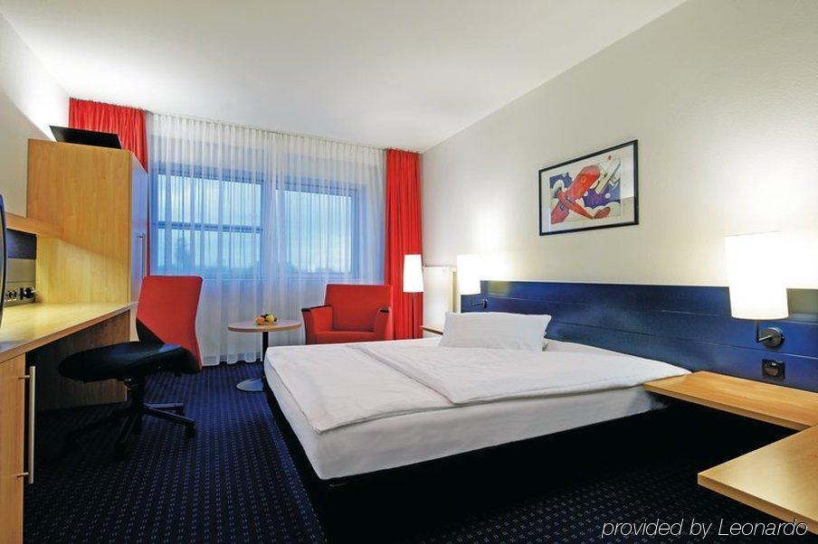 Intercityhotel Frankfurt Airport Франкфурт на Майн Стая снимка