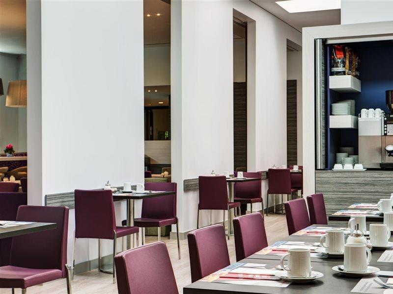 Intercityhotel Frankfurt Airport Франкфурт на Майн Екстериор снимка